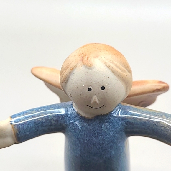 Three Angels Candleholder with Pray for Peace Around the Bottom - Picture 8 of 9